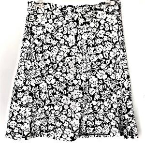 White House Black Market Stretch Skirt Floral Size M